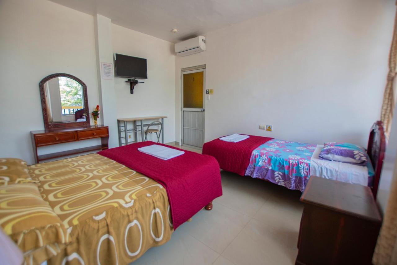 Hostal San Francisco San Cristóbal Buitenkant foto