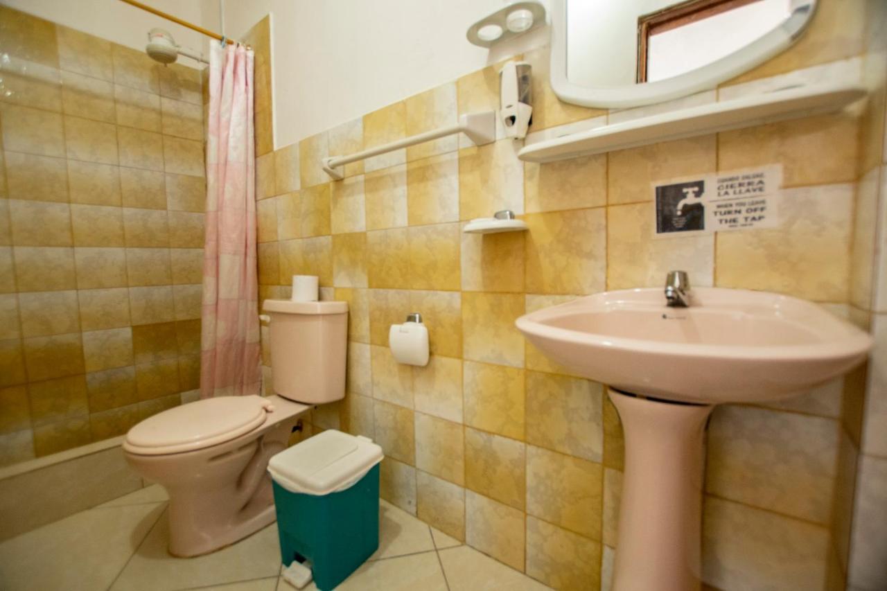 Hostal San Francisco San Cristóbal Buitenkant foto
